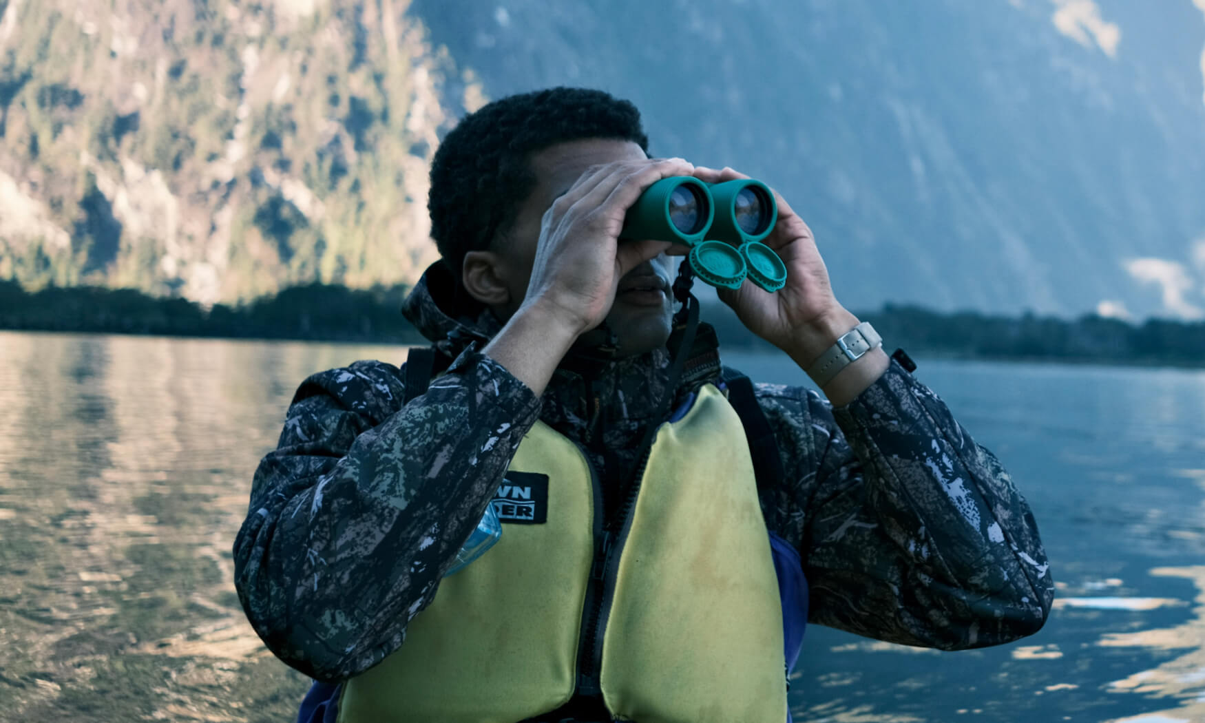 Jade Green Field Issue 8x42 Binocular product image #2